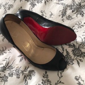 ❌sold❌Christian louboutin hell